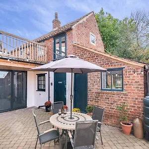  Holiday home The Stables - Uk44766